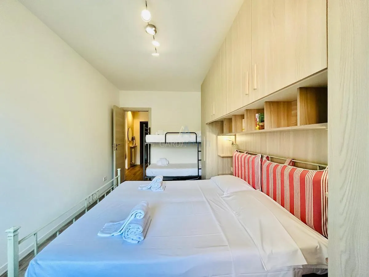 Giardino Apartment - Centrico Con Piscina Sirmione Italia