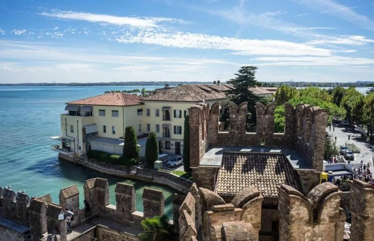 Giardino Apartment - Centrico Con Piscina Sirmione