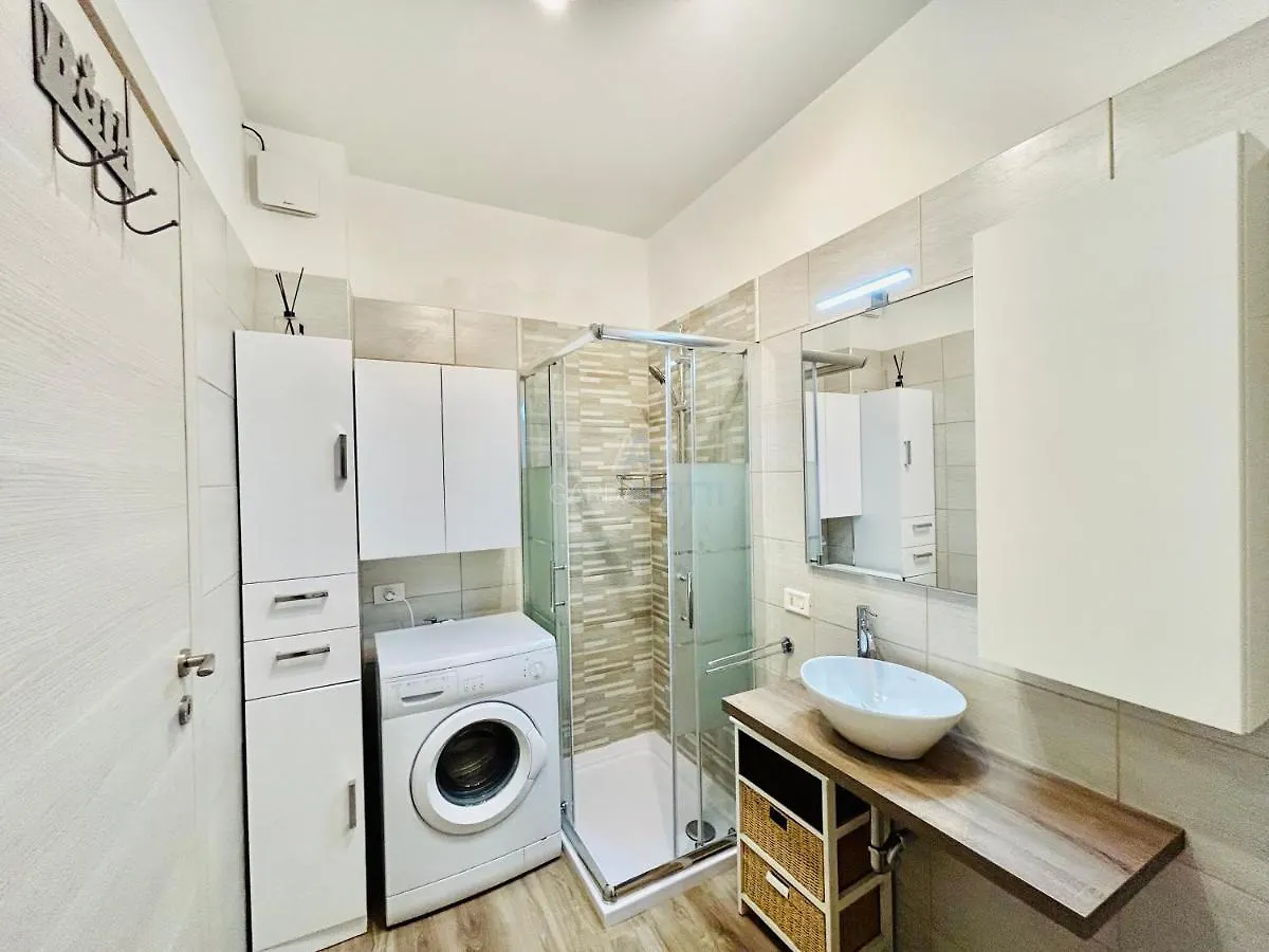 Giardino Apartment - Centrico Con Piscina Sirmione